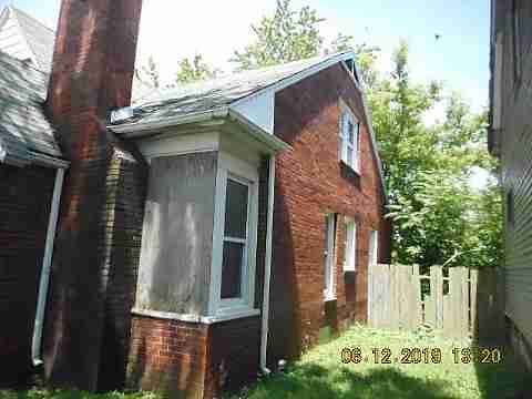 12130 Barlow (5)_m.jpg